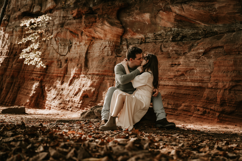 bisou photo romantique couple automne