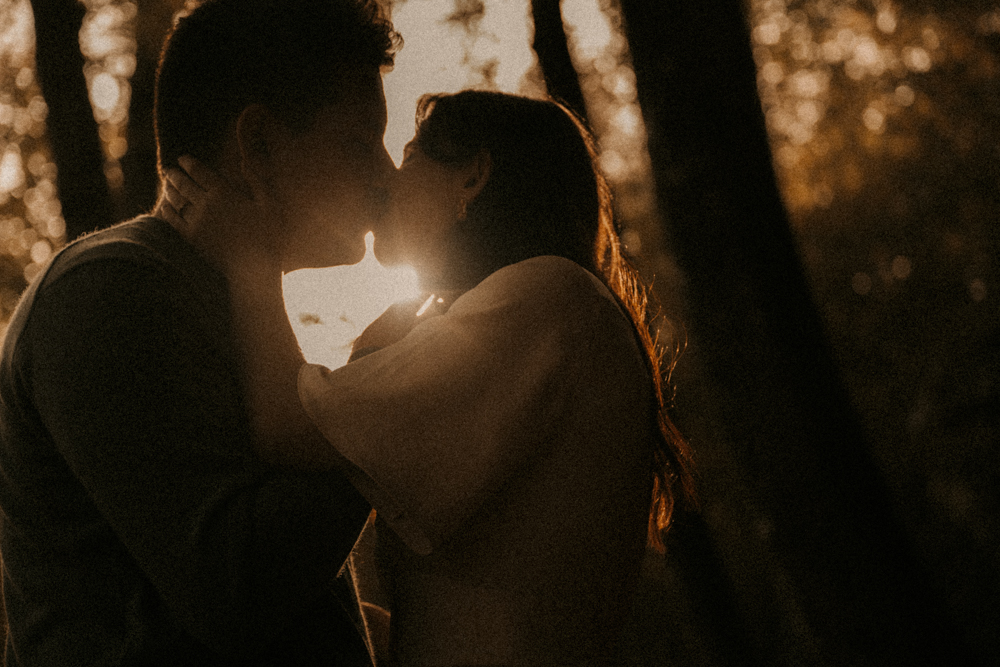 Bisou Maxime et Chloé soleil